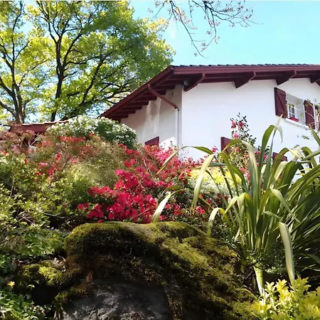 Gastandeia Bed & Breakfast Cambo-les-Bains